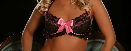 alluring vixens aaliyah love pink bows